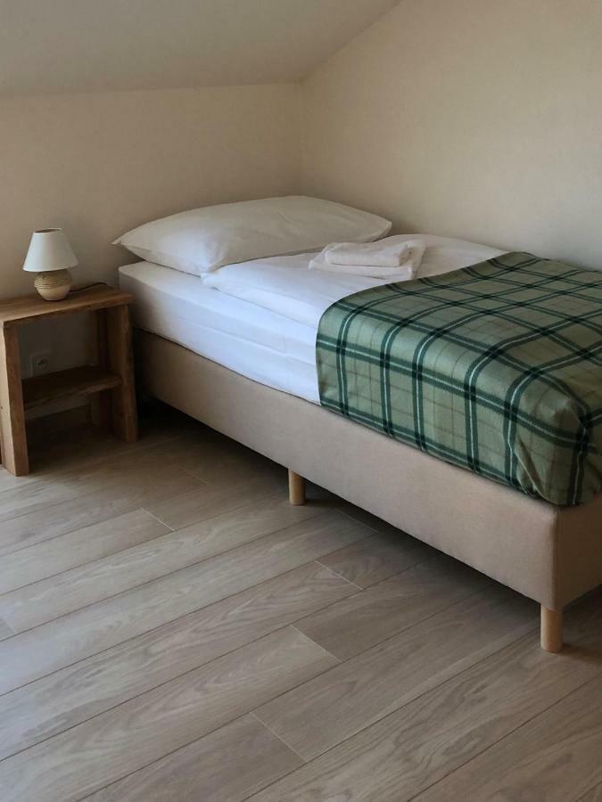 Bio Farma & Penzion Zlaty Hyl Novacany Esterno foto
